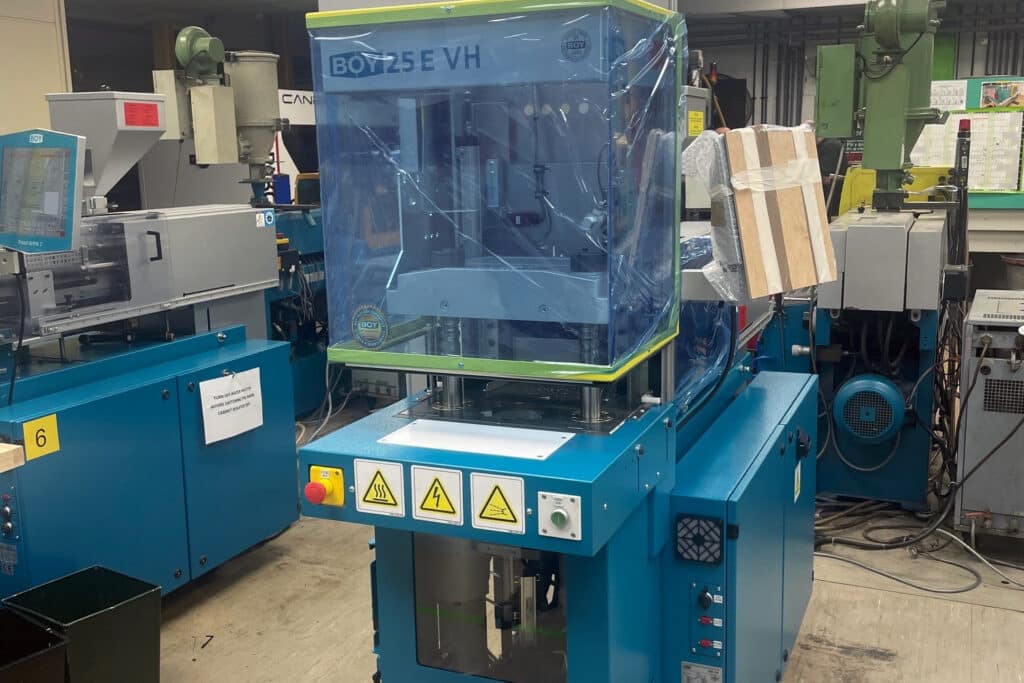 New Boy 25 EVH increases injection moulding capacity